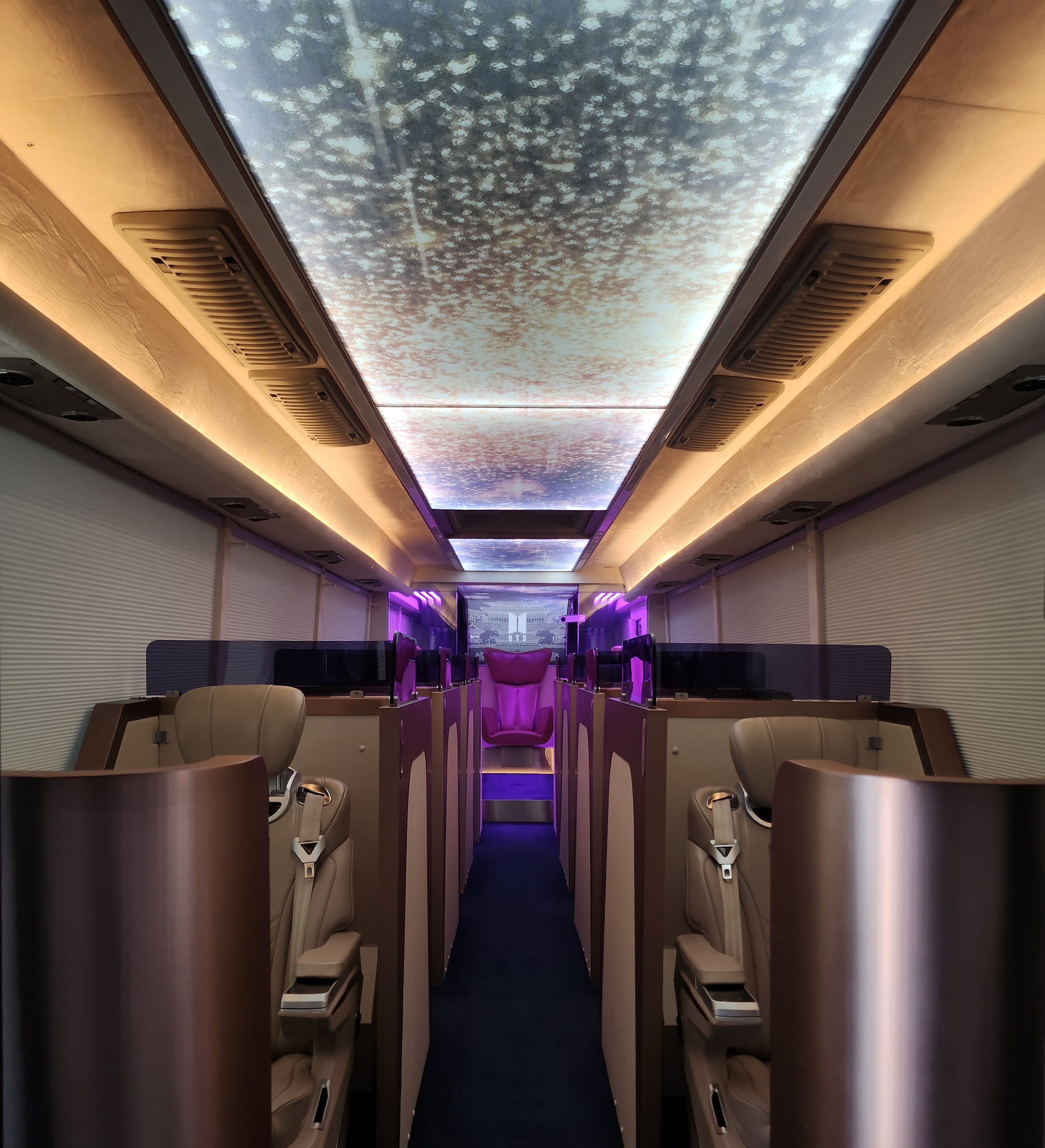 DTCH Bespoke Interior Vertical Masterpiece